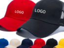 帽子定制的种类按用途划分为：雨帽/太阳帽/安全帽/防尘帽/旅游帽